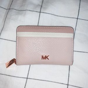 MICHAEL KORS wallet!